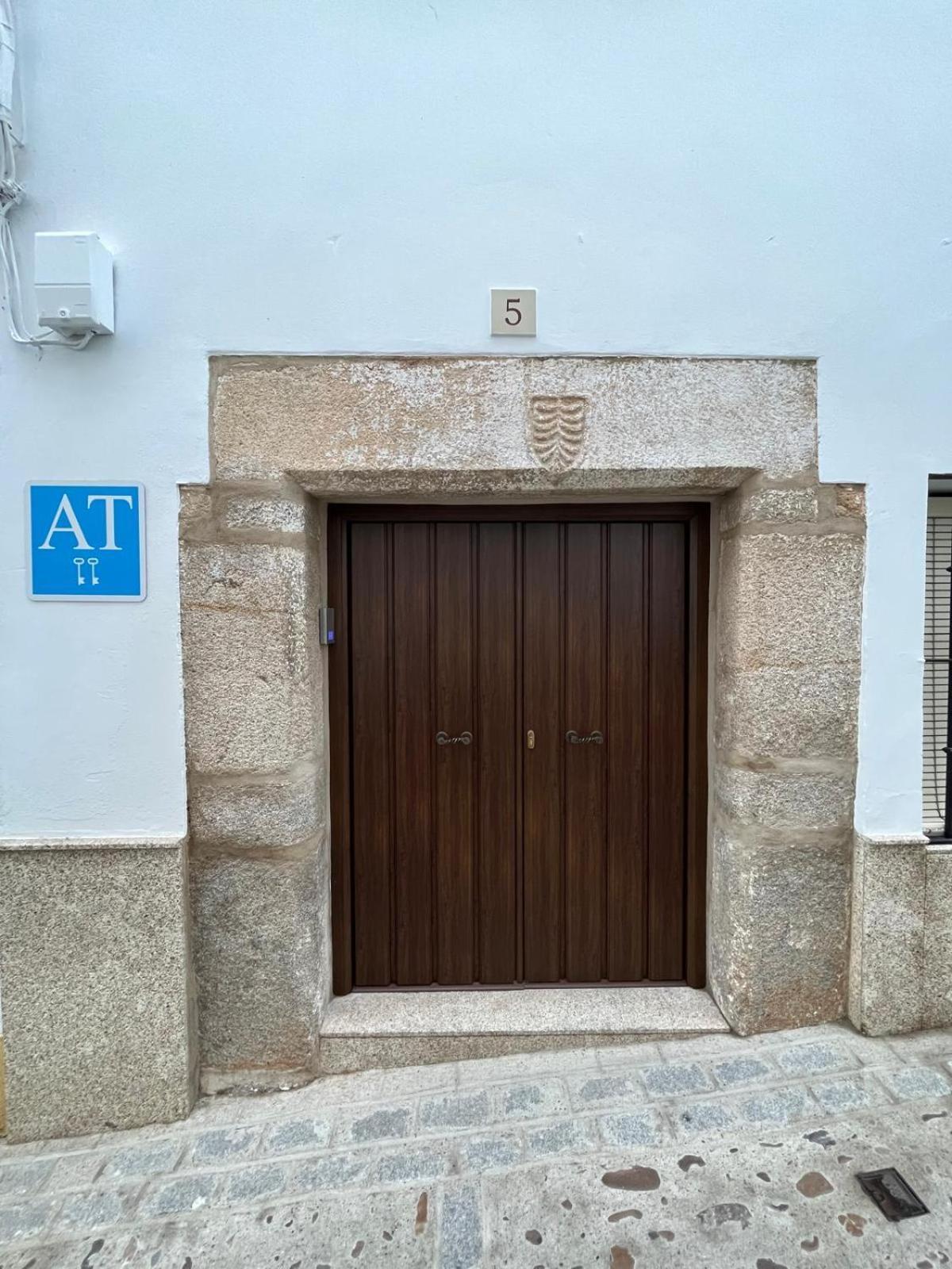 Apartamentos San Miguel Jerez De Los Caballeros Exterior foto